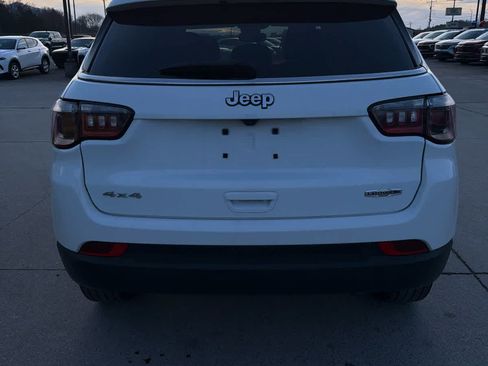 Used 2022 Jeep Compass Latitude w/ Sun and Sound Group image 7