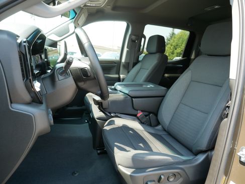Used 2023 Chevrolet Silverado 1500 LT AWD/4WD image 35
