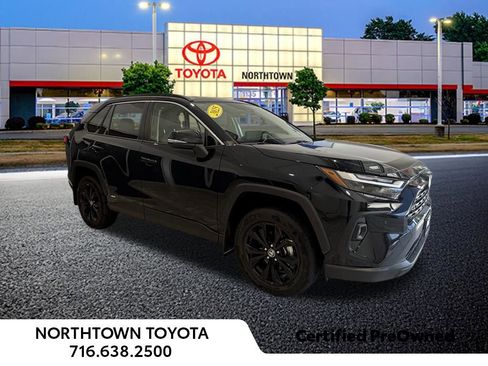 Used 2025 Toyota RAV4 XLE Premium w/ Weather Package AWD/4WD image 9