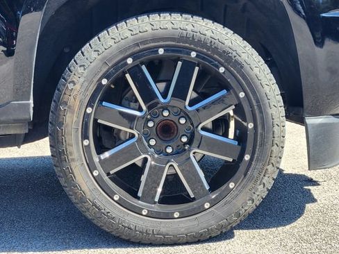Used 2017 Chevrolet Colorado W/T RWD image 11