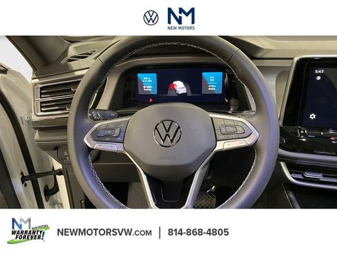 New 2026 Volkswagen Atlas Cross Sport SE image 12