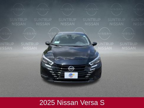 Used 2025 Nissan Versa S w/ Trunk Package image 3