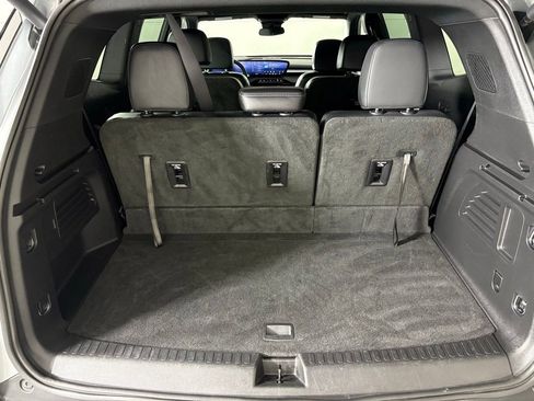 Used 2025 Buick Enclave Preferred FWD image 39