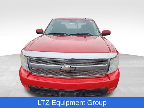 Used 2008 Chevrolet Silverado 1500 LTZ w/ Sun And Navigation Package image 7