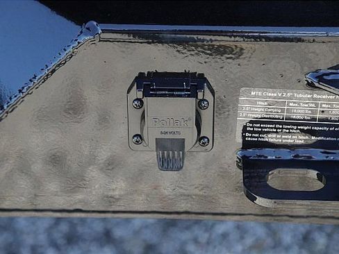 New 2025 Chevrolet Low Cab Forward image 6