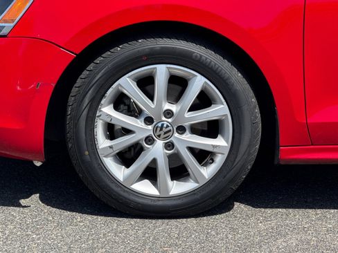 Used 2013 Volkswagen Jetta SE FWD image 22