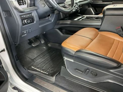 Used 2024 Ford F450 Platinum w/ FX4 Off-Road Package image 19