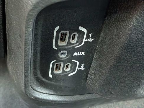 Used 2022 RAM 2500 Big Horn AWD/4WD image 19