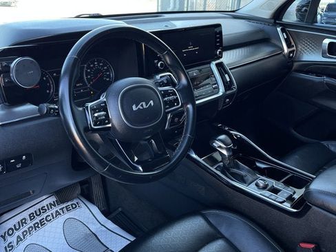 Used 2022 Kia Sorento SX image 12