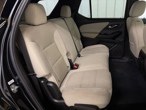Used 2023 Chevrolet Traverse LS AWD/4WD image 21