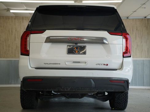 Used 2021 GMC Yukon XL AT4 w/ Rear Media and Nav Package AWD/4WD image 9