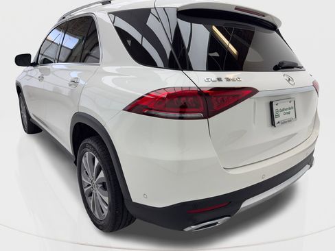 Used 2021 Mercedes-Benz GLE 350 4MATIC w/ Premium Package image 5