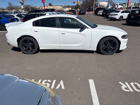 Used 2015 Dodge Charger R/T RWD image 8