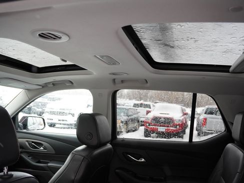 Used 2018 Chevrolet Traverse LT w/ LPO, Floor Liner Package image 19