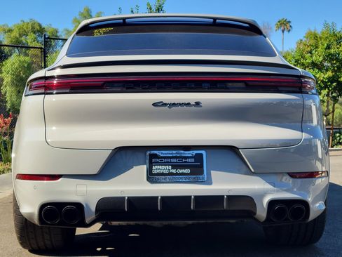 Certified 2024 Porsche Cayenne S AWD/4WD image 6