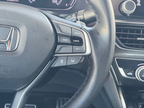 Used 2018 Honda Accord Sport image 24