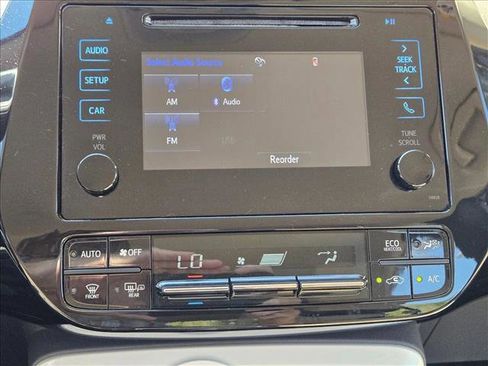 Used 2016 Toyota Prius Two image 12