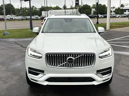 Certified 2024 Volvo XC90 T8 Plus w/ Protection Package Premier AWD/4WD image 5