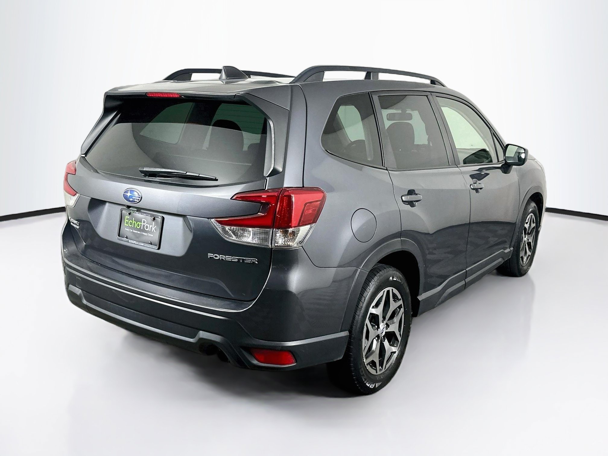 Used 2021 Subaru Forester Premium AWD/4WD image 9