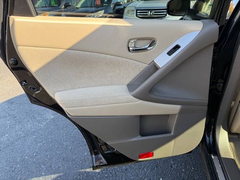 Used 2013 Nissan Murano S AWD/4WD image 19