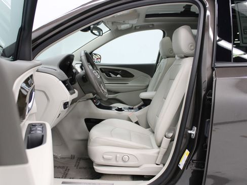 Used 2020 GMC Terrain Denali w/ Denali Premium Package image 14