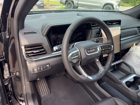 New 2027 GMC Terrain Elevation w/ Elevation Premium Package AWD/4WD image 24
