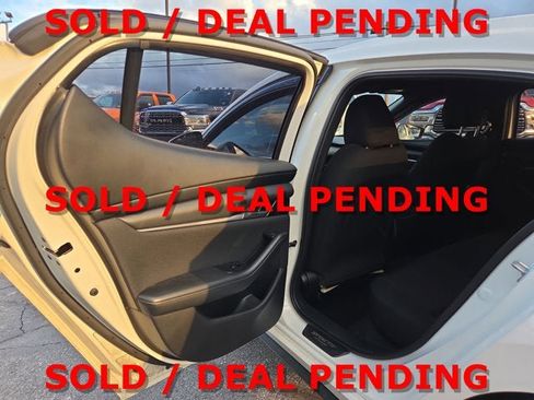 Certified 2022 MAZDA MAZDA3 s image 10