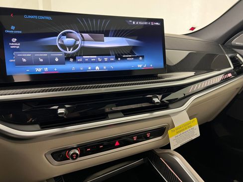 New 2026 BMW X6 M60i image 18