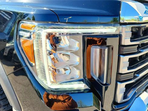 Used 2022 GMC Sierra 2500 SLE w/ SLE Convenience Package AWD/4WD image 3