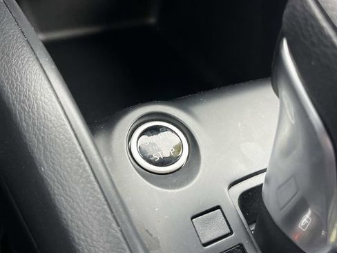 Certified 2025 Nissan Kicks Play S FWD image 31