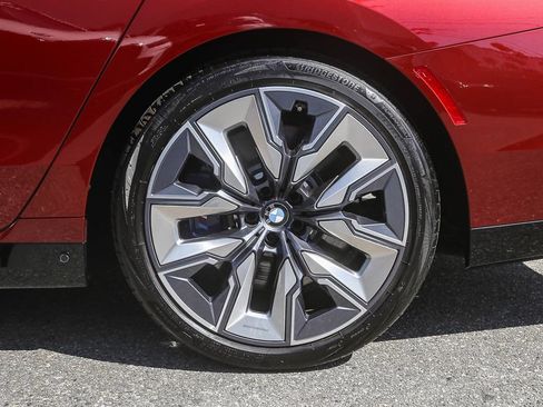 Used 2026 BMW 760i xDrive AWD/4WD image 8