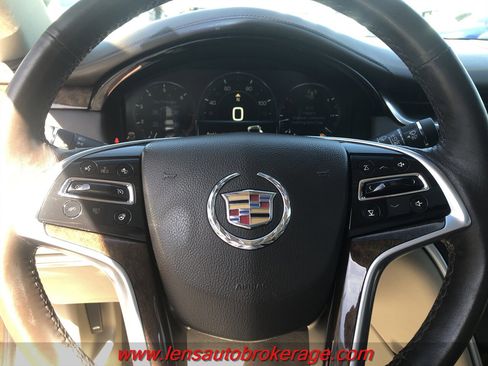 Used 2013 Cadillac XTS Premium image 13