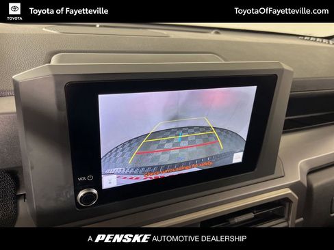 Used 2025 Toyota 4Runner SR5 AWD/4WD image 30