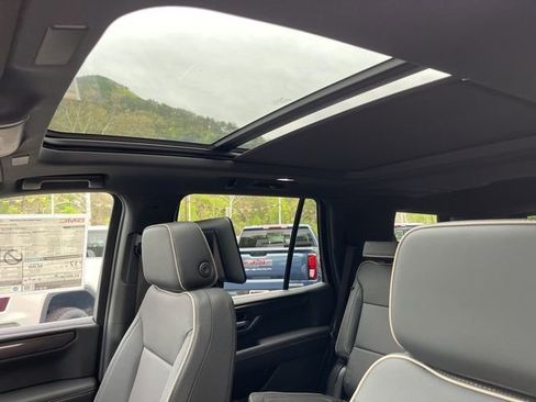 New 2026 GMC Yukon Elevation AWD/4WD image 27