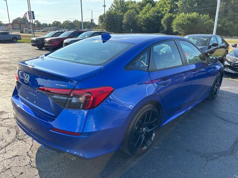 Used 2023 Honda Civic Sport image 6