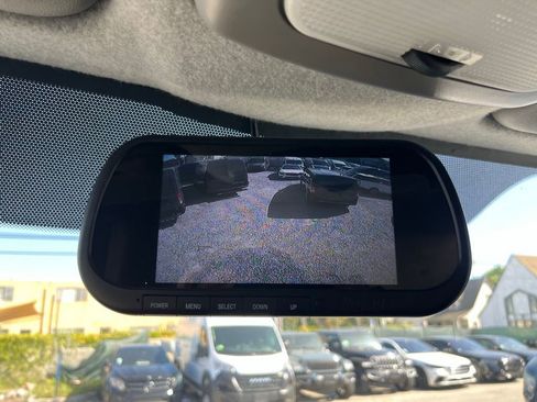 Used 2018 Mercedes-Benz Sprinter 2500 image 21