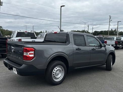 New 2025 Ford Maverick XL image 7