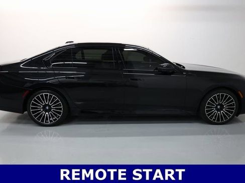 Used 2024 BMW 760i xDrive w/ Executive Package AWD/4WD image 24