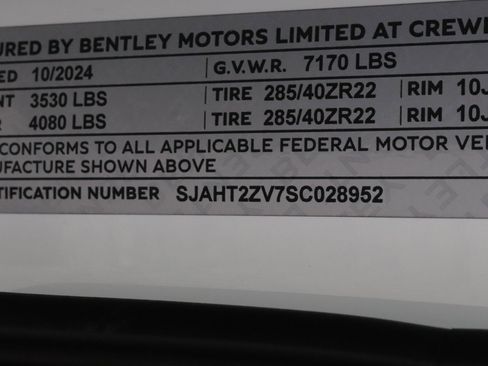 New 2025 Bentley Bentayga Extended Wheelbase image 31