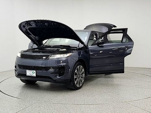 Certified 2024 Land Rover Range Rover Sport SE AWD/4WD image 9