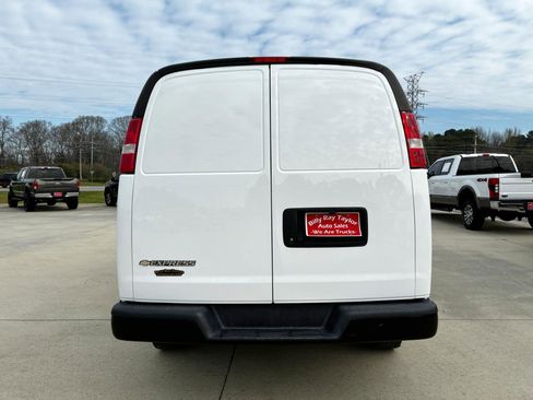 Used 2023 Chevrolet Express 2500 1500 Cargo w/ Driver Convenience Package image 6
