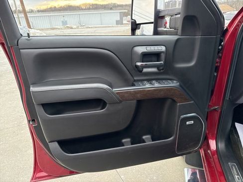 Used 2018 GMC Sierra 3500 Denali w/ Duramax Plus Package image 25