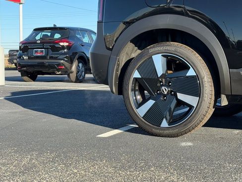 New 2026 Nissan Kicks SR image 34