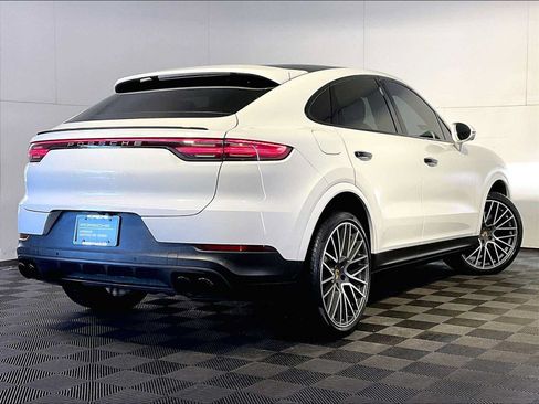 Certified 2023 Porsche Cayenne Coupe AWD/4WD image 7