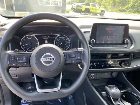 Used 2021 Nissan Rogue S AWD/4WD image 10