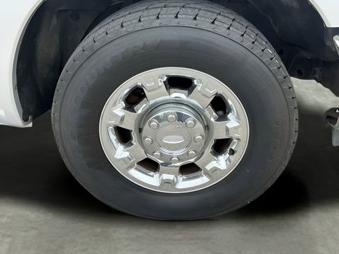 Used 2014 Ford F250 Lariat w/ Chrome Package RWD image 13