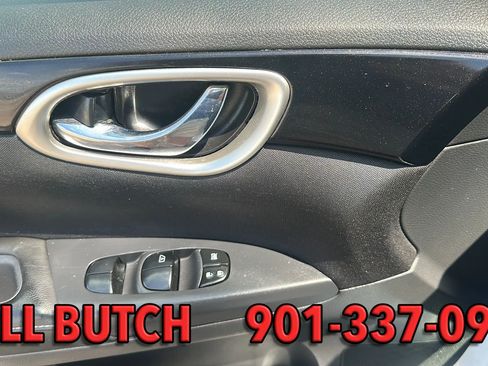 Used 2017 Nissan Sentra SV FWD image 9