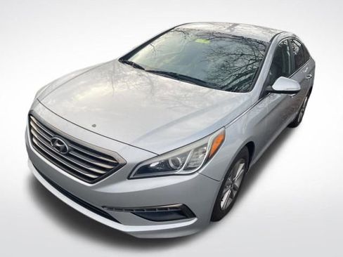 Used 2015 Hyundai Sonata ECO w/ Option Group 08 image 3