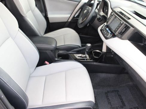 Used 2016 Toyota RAV4 Limited w/ Advanced Technology Package image 31
