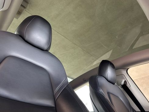 Used 2022 Tesla Model Y Performance AWD/4WD image 18